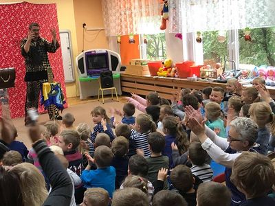 Zdjęcie 25 - CZARY - MARY, CZYLI SPOTKANIE Z MAGIKIEM
